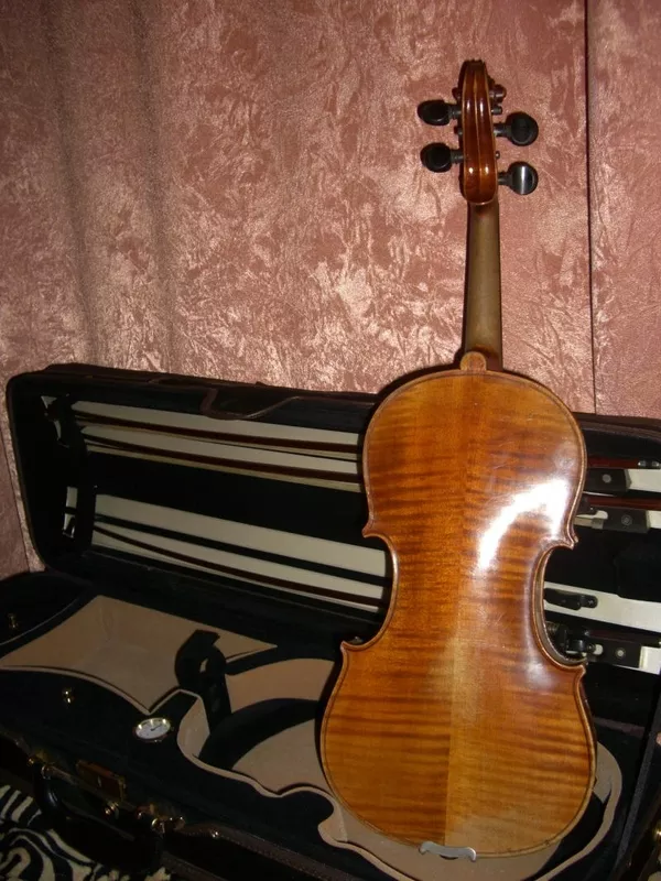 Продам мастеровую скрипку  19 века    066-5552765 2